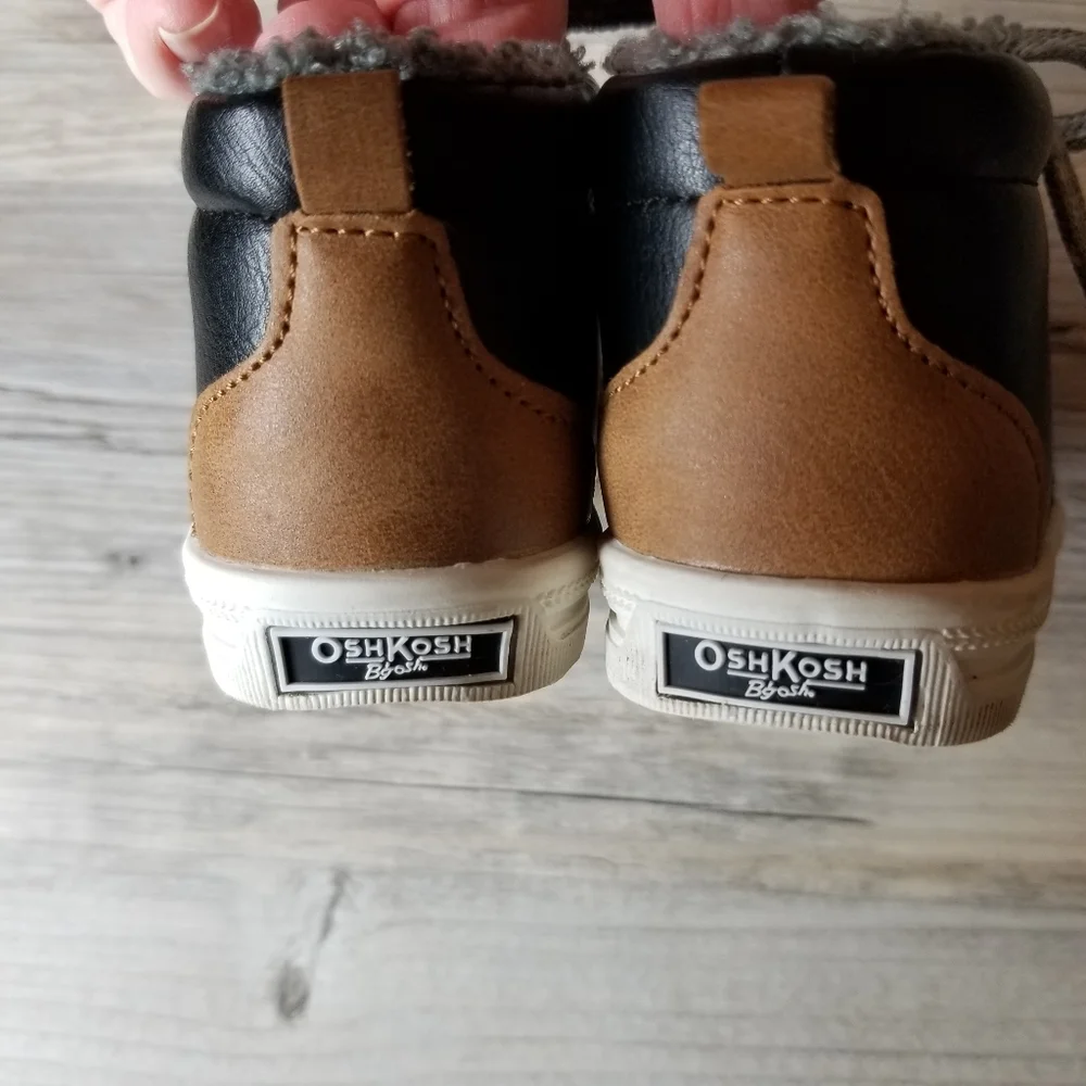 OshKosh B'Gosh Shearling Lined Sneaker Boots